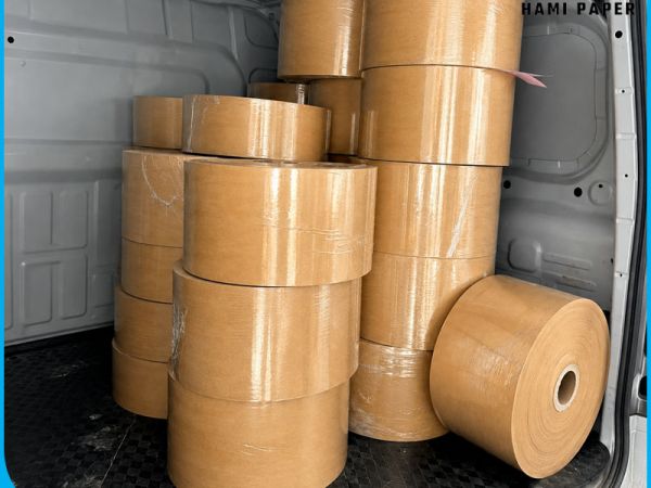 Giấy Kraft là gì? Đặc điểm, ứng dụng và cách lựa chọn phù hợp cho doanh nghiệp