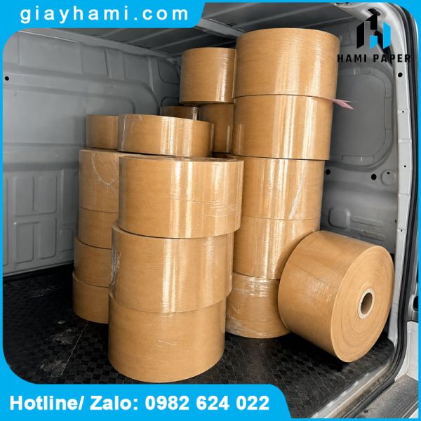 Giấy Kraft là gì? Đặc điểm, ứng dụng và cách lựa chọn phù hợp cho doanh nghiệp